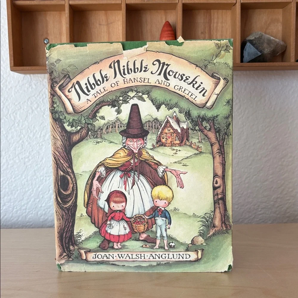 VINTAGE Nibble Nibble Mousekin Children’s Hardcover Book Fairytale